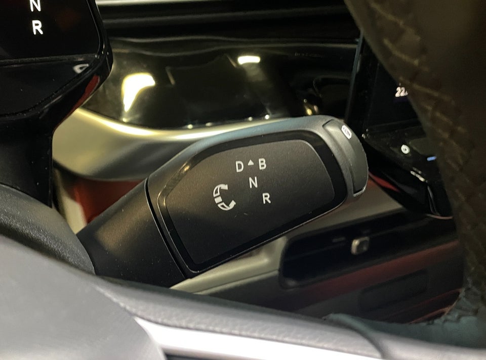 VW ID.Buzz 77 Life 75 Years Edition SWB 5d