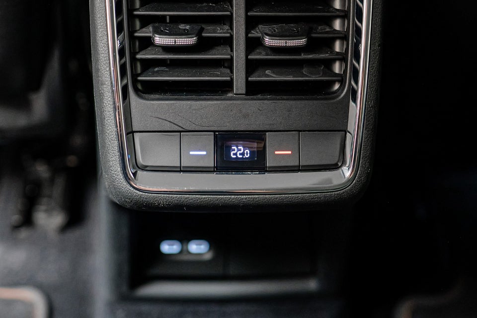 Skoda Enyaq 80 iV Selection Suite 5d