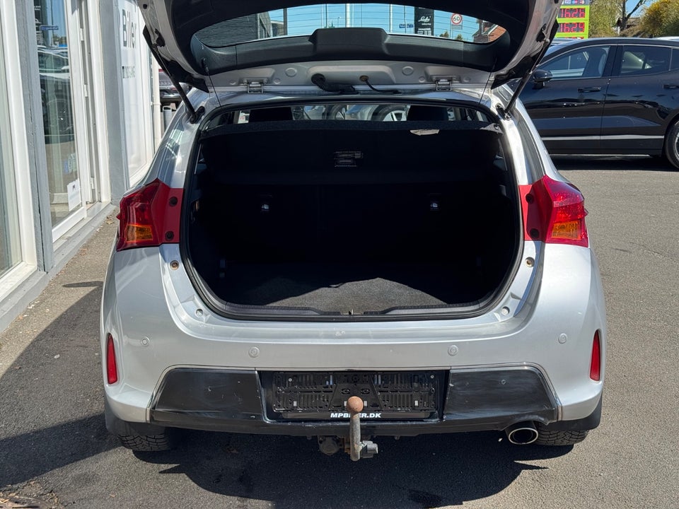 Toyota Auris 2,0 D-4D T2 5d