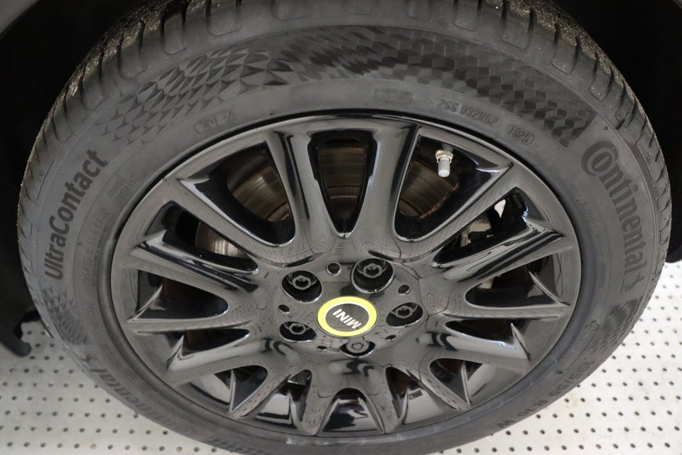 MINI Cooper SE Maximise 3d