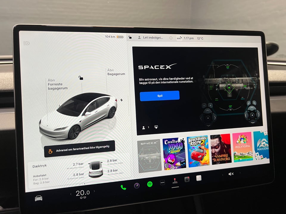 Tesla Model 3 Long Range AWD 4d