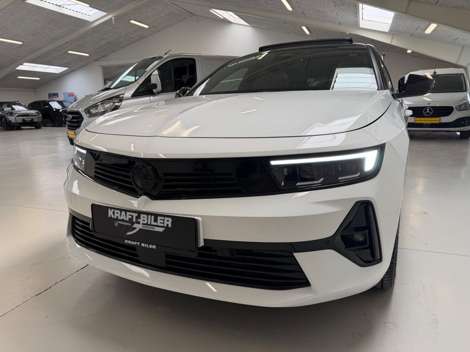 Opel Astra-e 54 Ultimate 5d