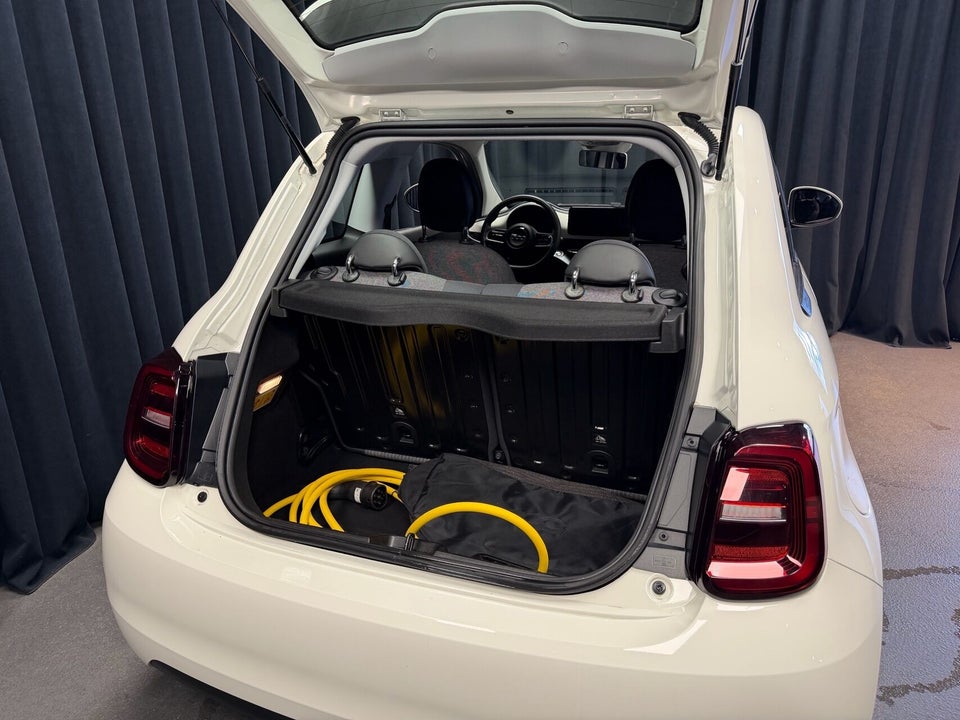 Fiat 500e 42 Icon 3d