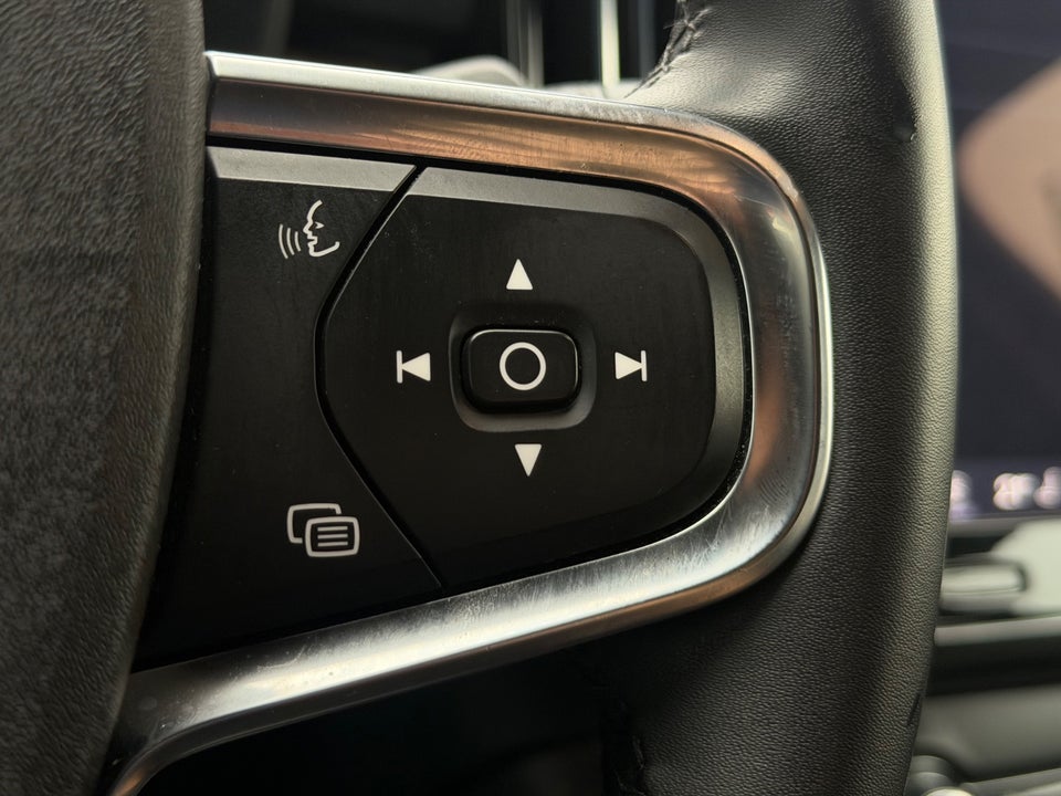 Volvo XC40 P6 ReCharge Plus 5d