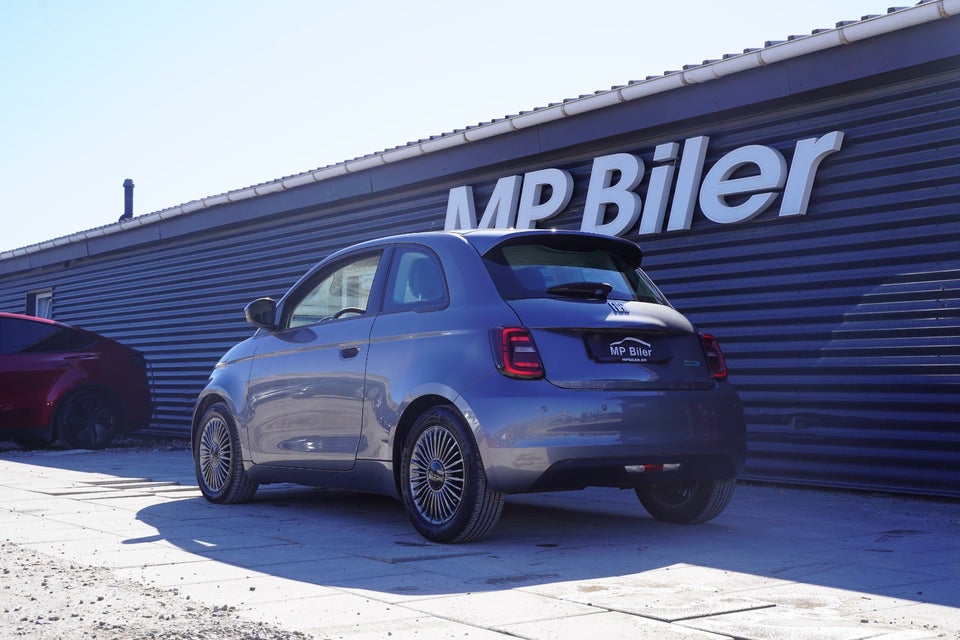 Fiat 500e 42 Icon 3d