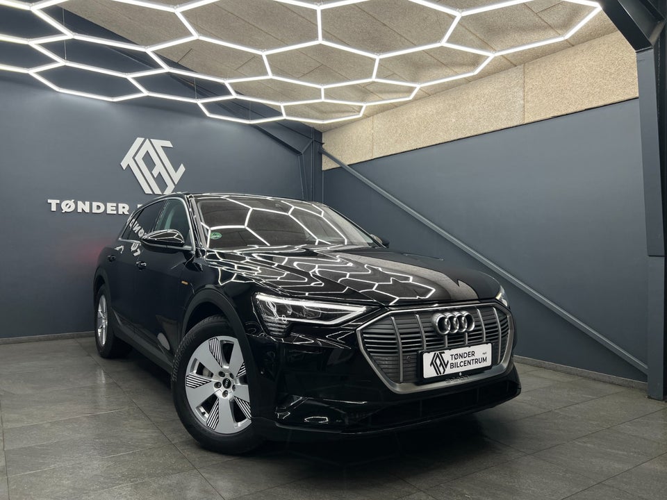 Audi e-tron 50 quattro 5d