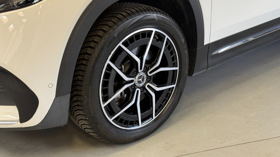 Mercedes EQB300 AMG Line 4Matic 7prs 5d