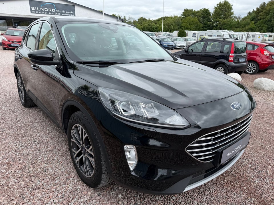 Ford Kuga 2,5 PHEV Titanium CVT 5d