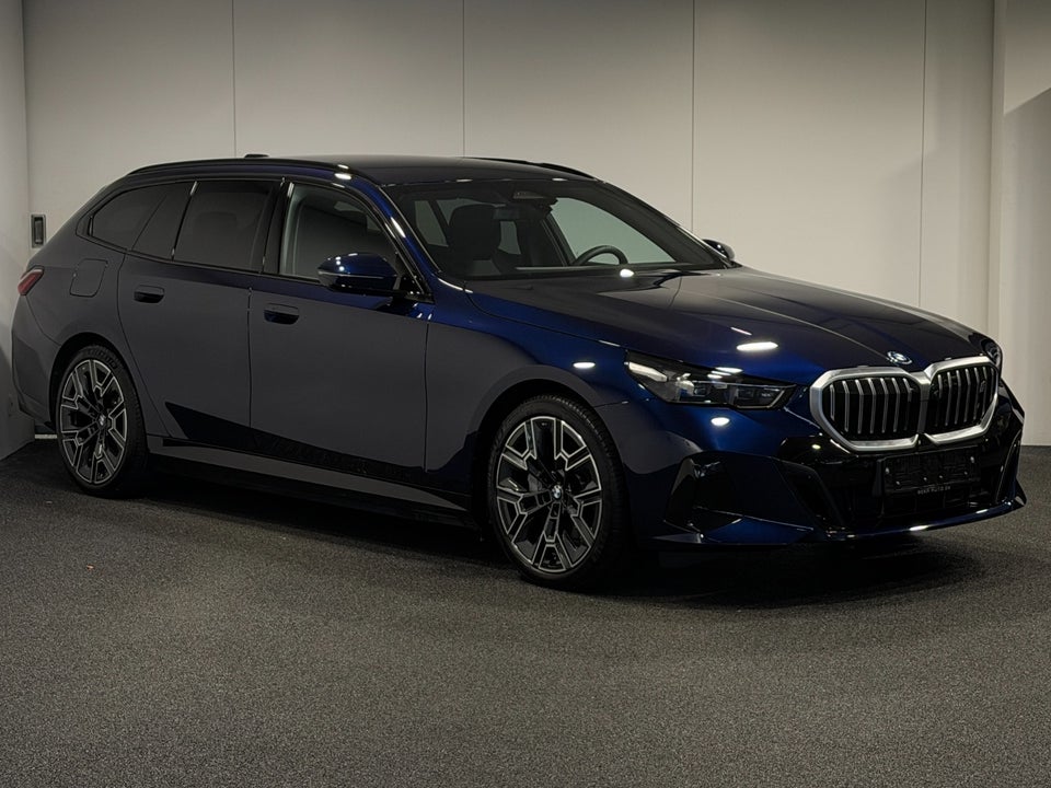 BMW i5 eDrive40 Touring Fully Charged 5d