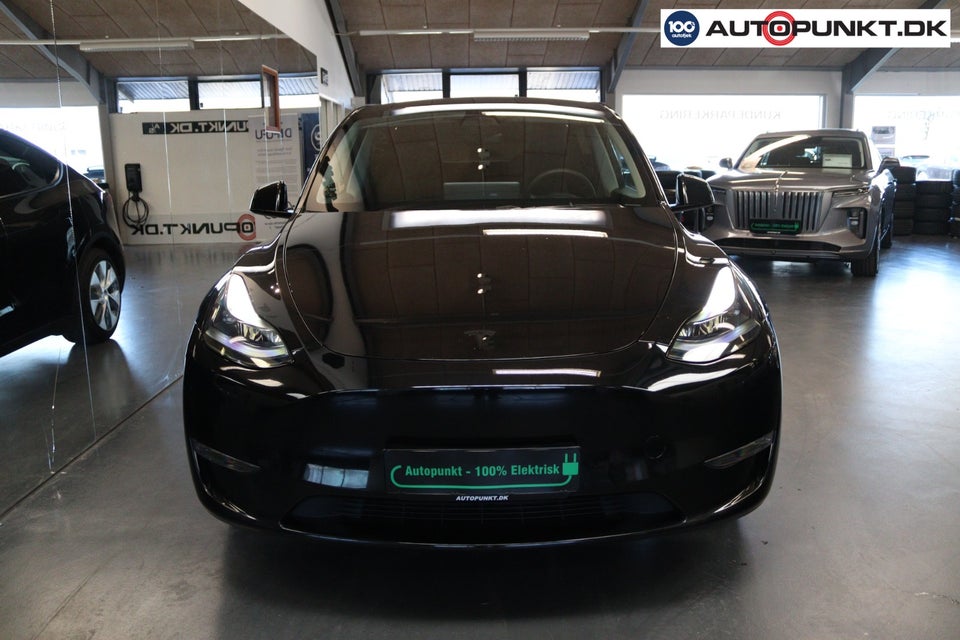 Tesla Model Y Long Range AWD 5d
