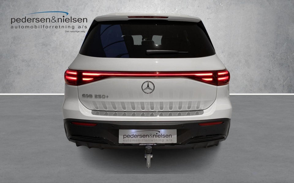 Mercedes EQB250+ AMG Premium 5d