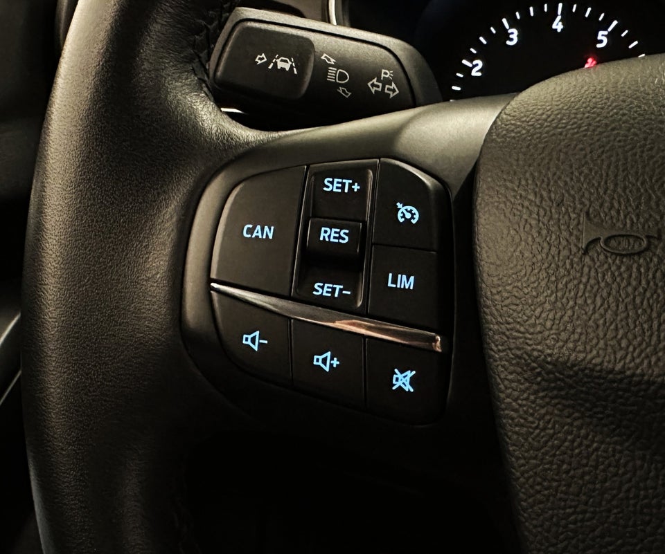 Ford Focus 1,0 EcoBoost Active 5d