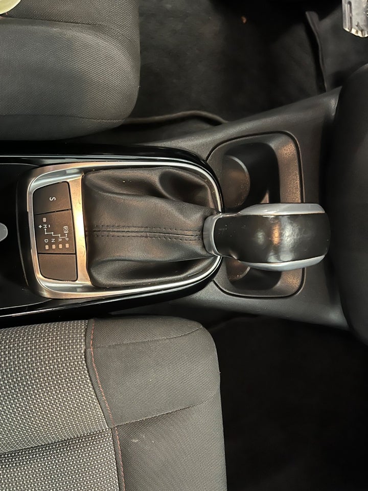 Citroën C4 Cactus 1,2 PureTech 110 Iconic EAT6 Van 5d