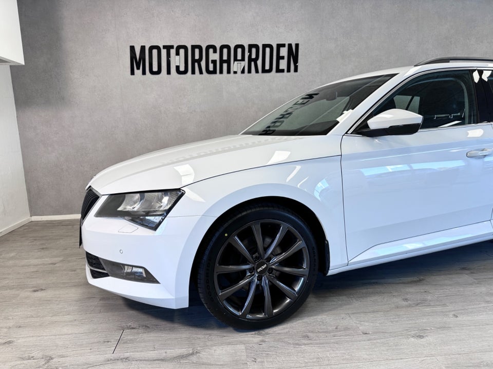 Skoda Superb 1,4 TSi 150 Style Combi DSG 5d