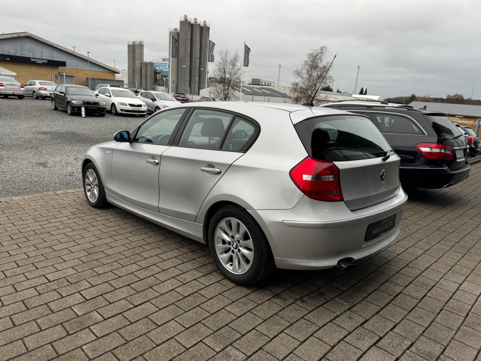 BMW 118d 2,0 Advantage 5d