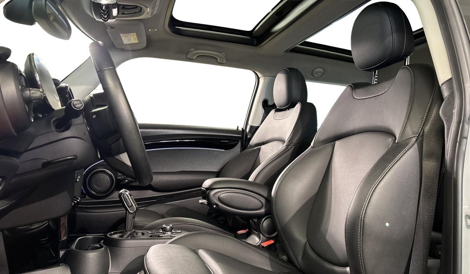 MINI Cooper SE Camden Edition 3d