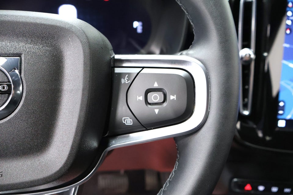 Volvo XC40 P6 ReCharge Core 5d