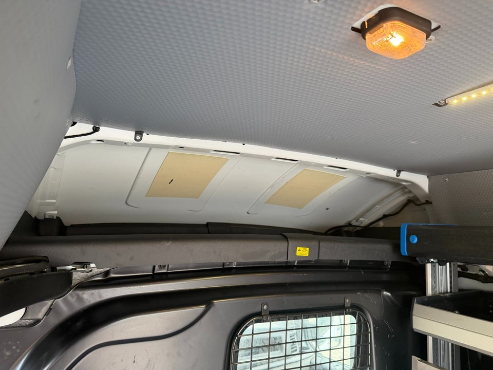 Ford Transit Custom 320 L2 2,0 TDCi 130 Trend aut.