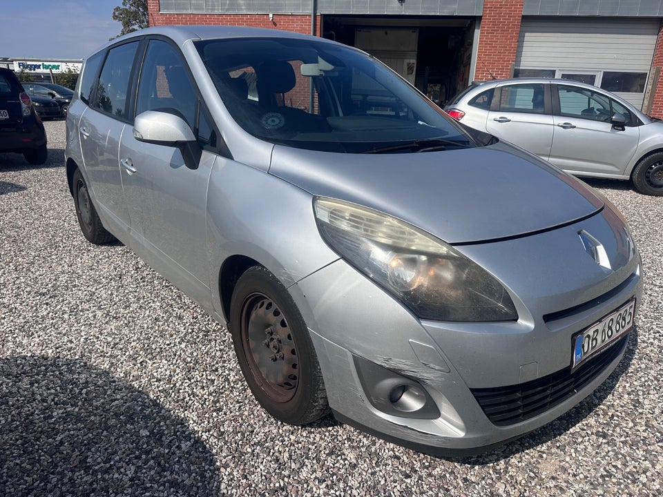 Renault Grand Scenic III 1,6 dCi 130 Dynamique 7prs 5d