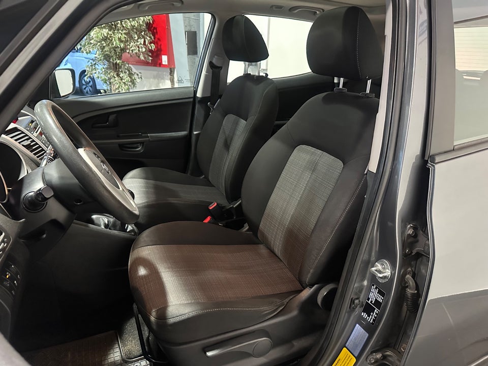 Kia Venga 1,4 CVVT Motion Fashion 5d