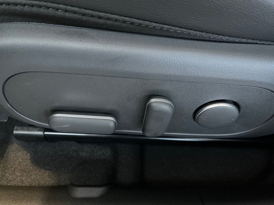 Hyundai Kona 65 EV Ultimate 5d