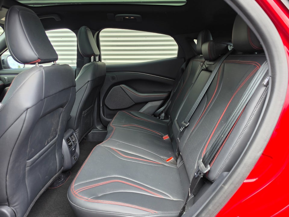 Ford Mustang Mach-E 91 Premium Extended Range AWD 5d
