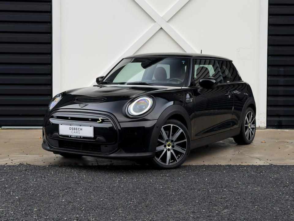 MINI Cooper SE Classic Trim 3d