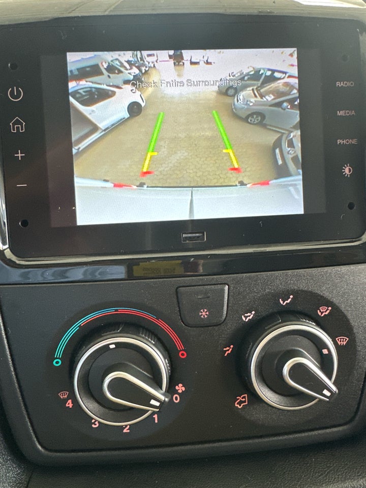 Peugeot Boxer 335 2,2 BlueHDi 140 L3H2 Premium