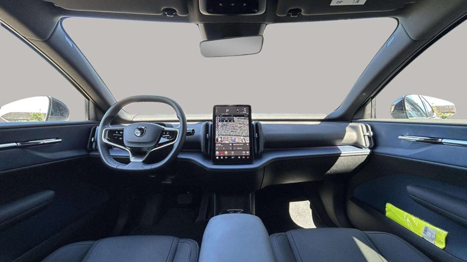 Volvo EX30 Extended Range Plus 5d