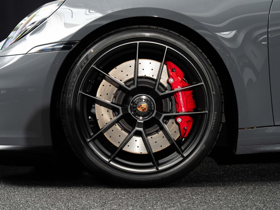 Porsche 911 Carrera 4 GTS 3,6 Cabriolet PDK 2d