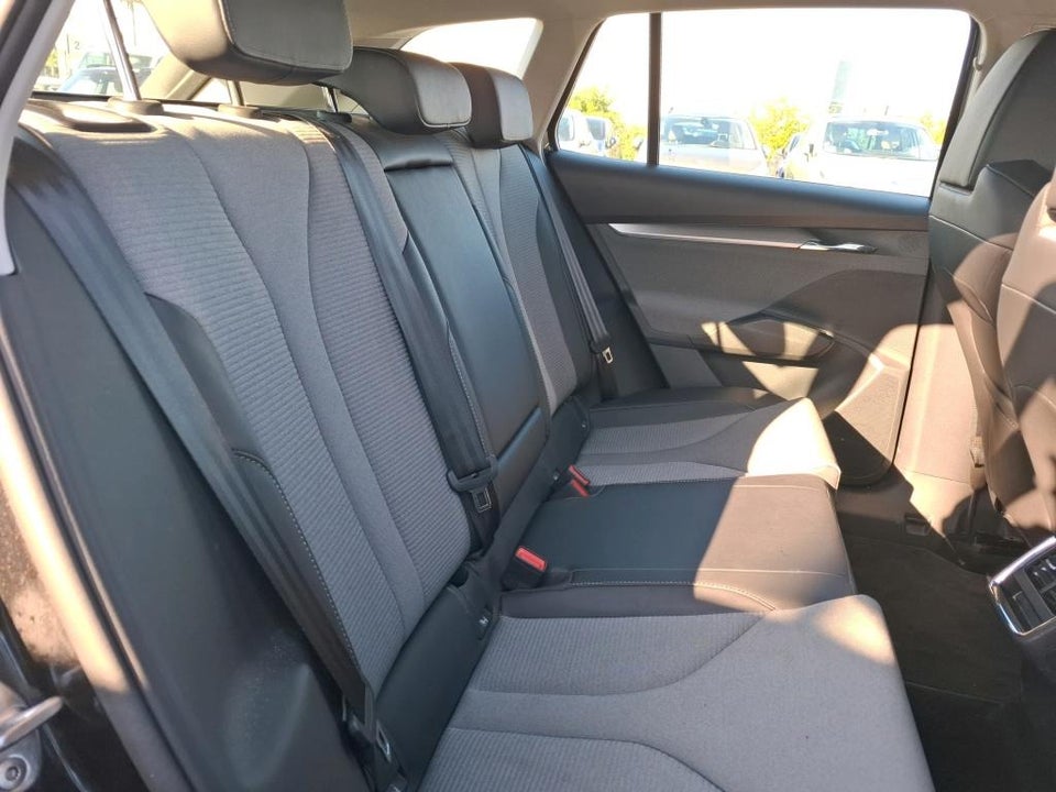 Skoda Enyaq 60 iV Loft 5d