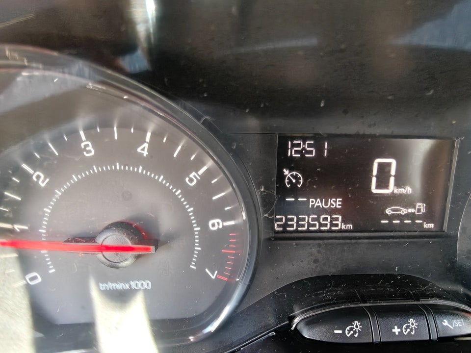Peugeot 208 1,0 VTi 68 Active 5d