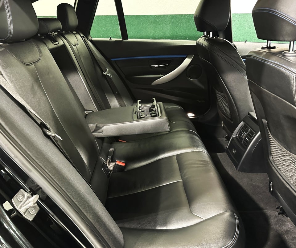 BMW 320d 2,0 Touring M-Sport aut. 5d