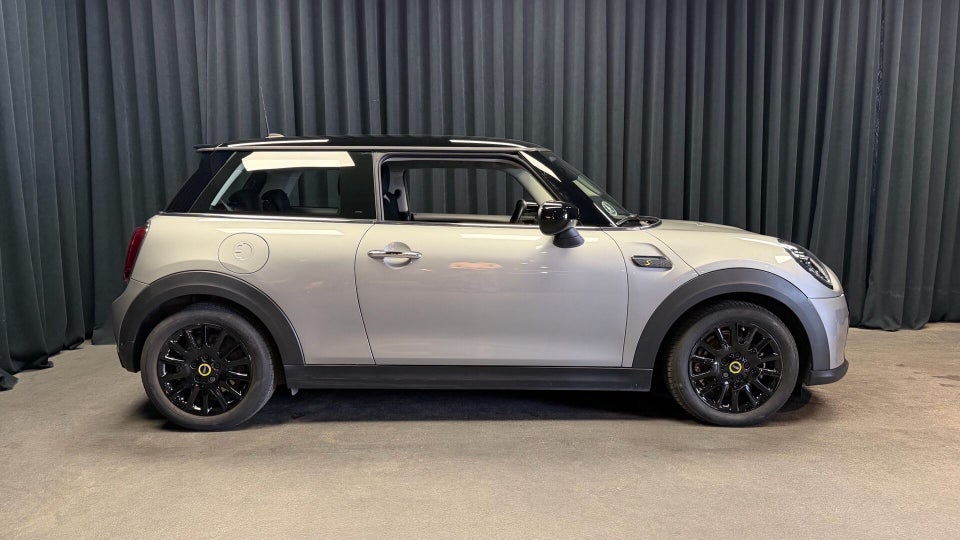 MINI Cooper SE Classic Trim 3d