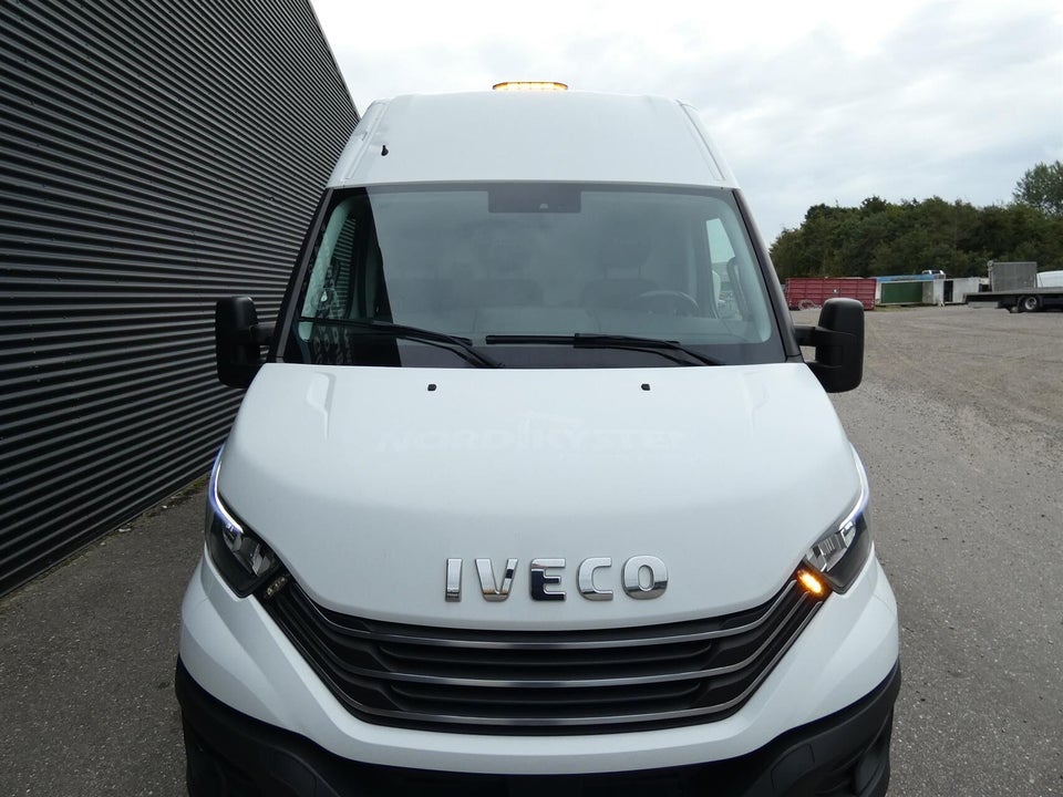 Iveco Daily 3,0 35S18 12m³ Van AG8