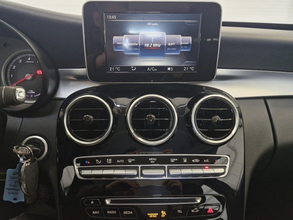 Mercedes C350 e 2,0 Avantgarde stc. aut. 5d