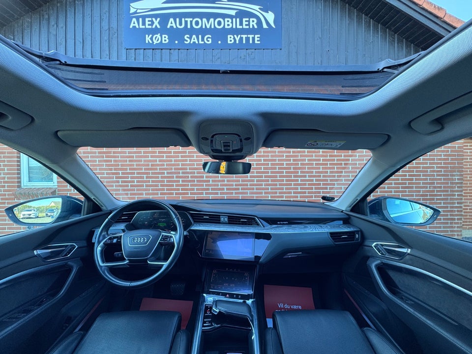 Audi e-tron 55 quattro 5d