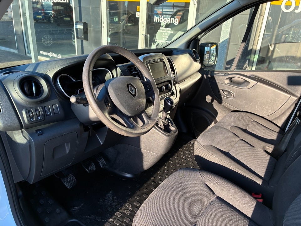 Renault Trafic T29 2,0 dCi 120 L2H1