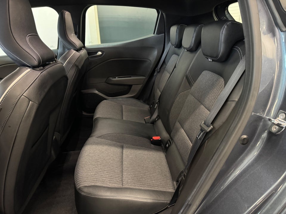 Renault Clio V 1,0 TCe 90 Intens 5d