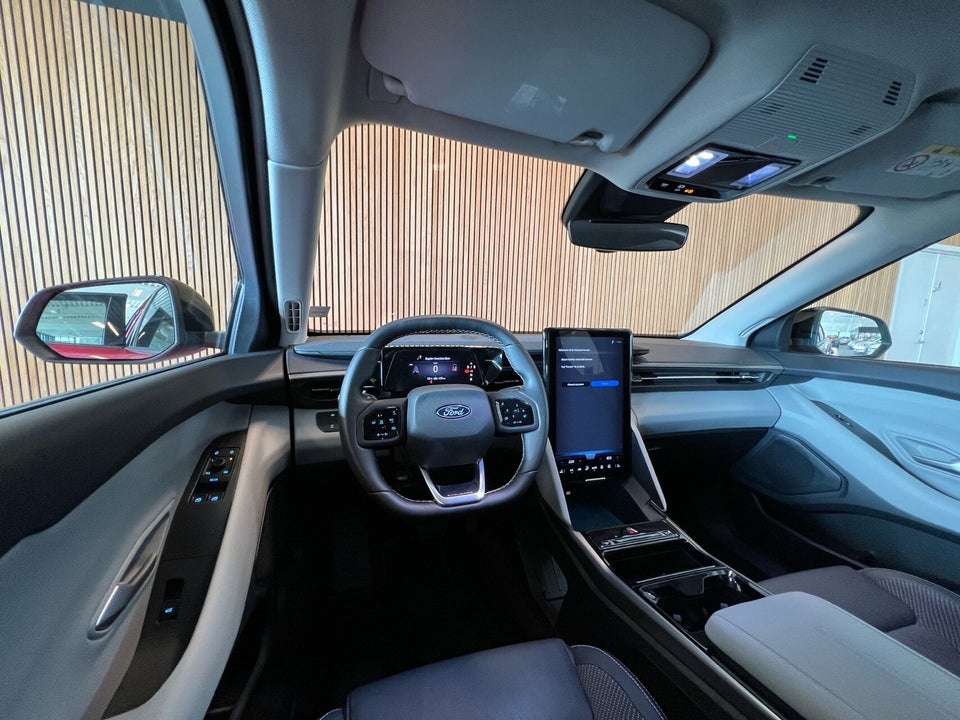 Ford Explorer 79 Select Extended Range AWD 5d