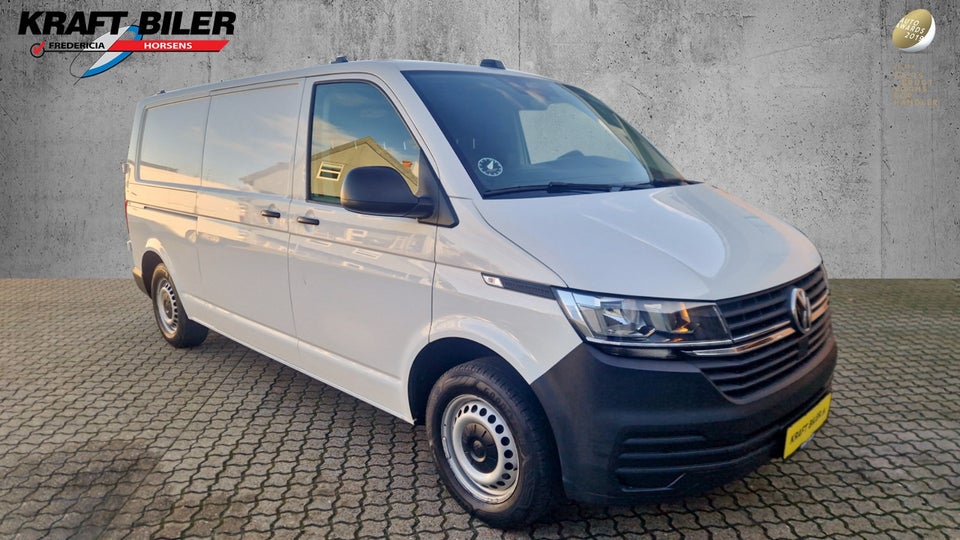 VW Transporter 2,0 TDi 110 Kassevogn lang
