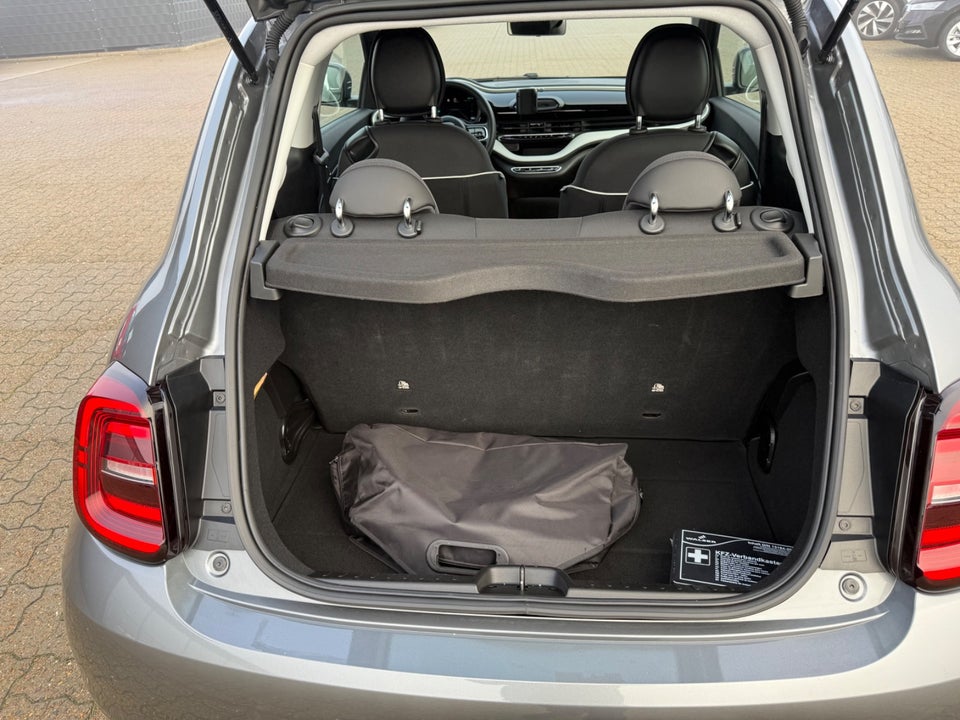 Fiat 500e 24 Action 3d