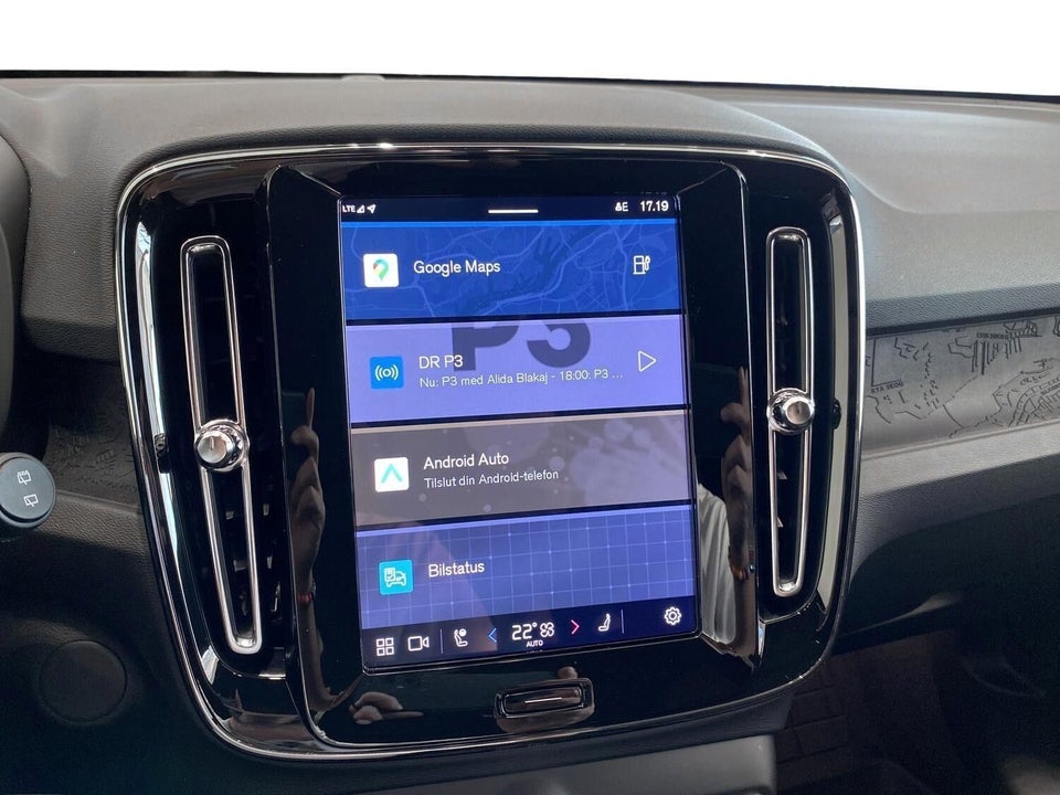 Volvo EX40 Extended Range Black Edition 5d