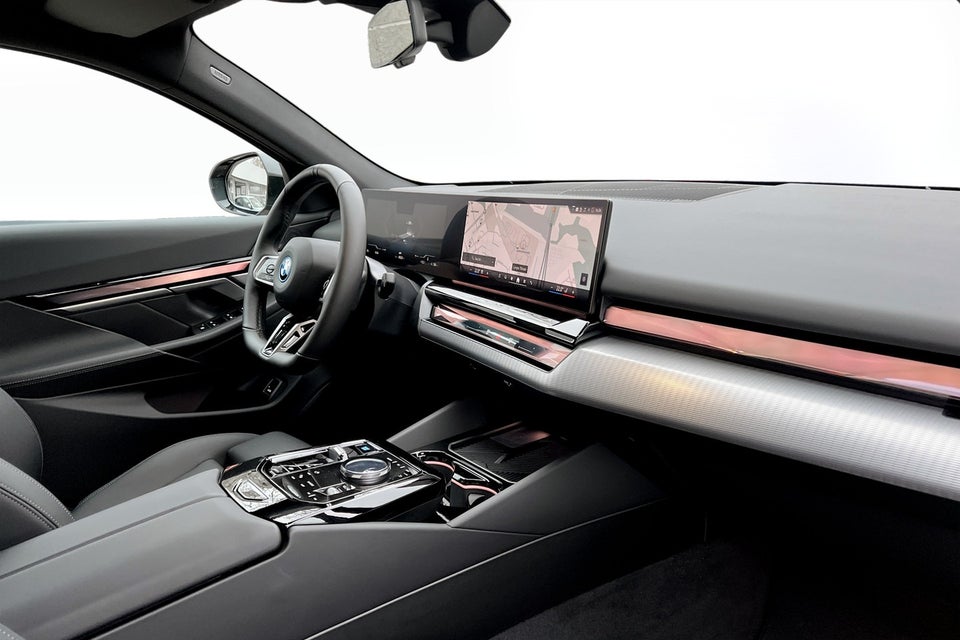 BMW i5 eDrive40 M-Sport 4d