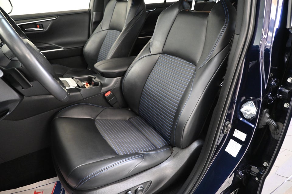 Toyota RAV4 2,5 Hybrid H3 Style MDS 5d