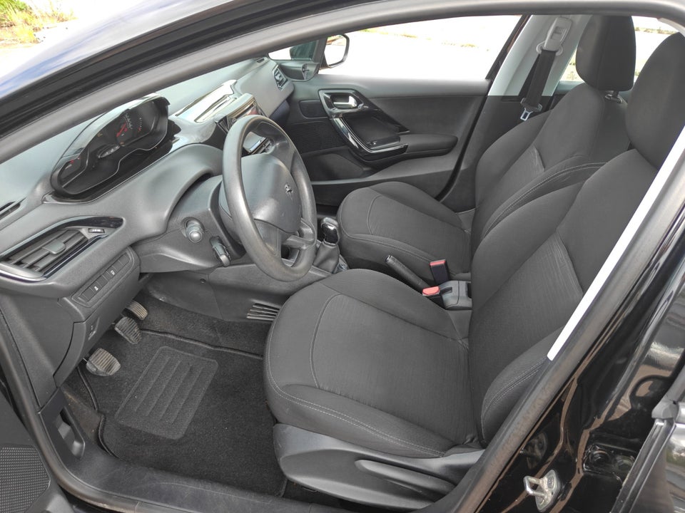 Peugeot 208 1,0 VTi Access Air 5d
