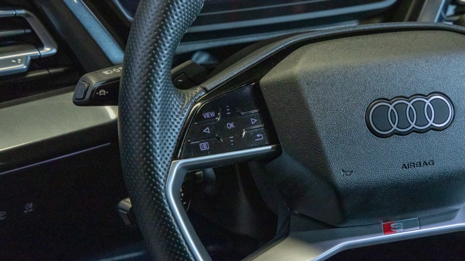 Audi Q4 e-tron 45 S-line 5d