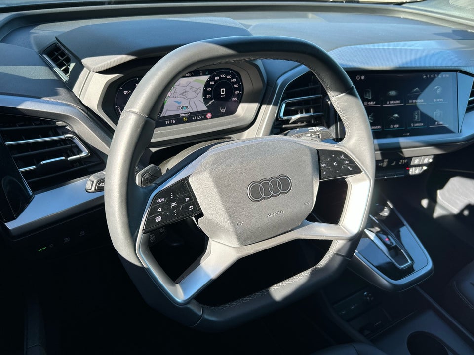 Audi Q4 e-tron 40 S-line 5d