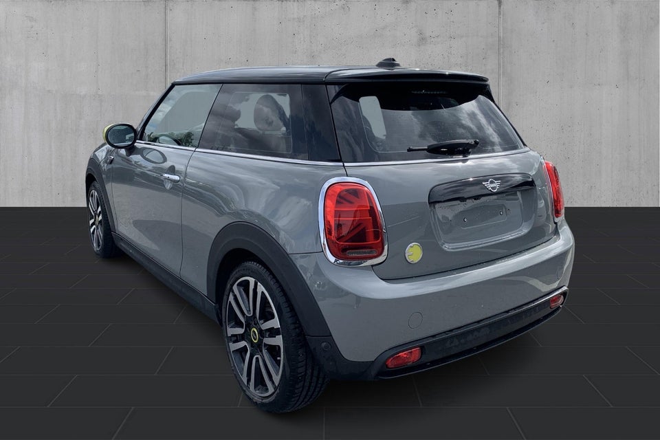 MINI Cooper SE Classic 3d
