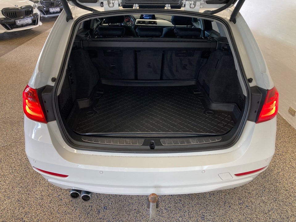 BMW 330d 3,0 Touring Sport Line aut. 5d